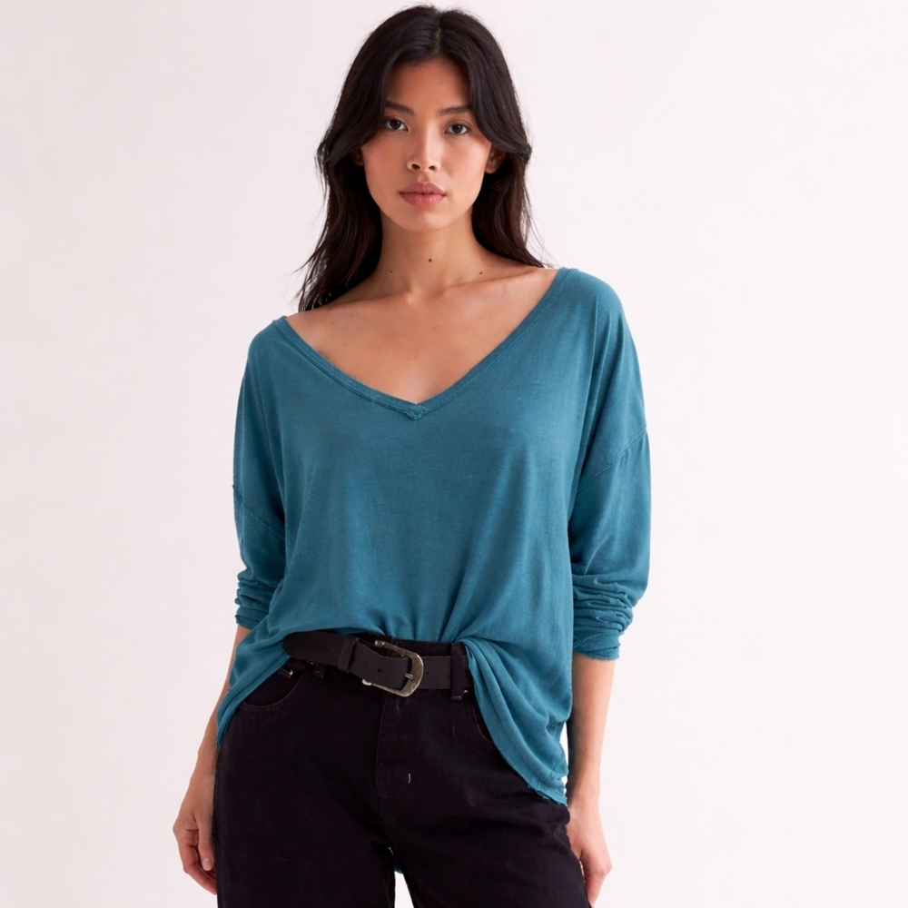 NWT Free People We The Free Nina Harbor Teal Oversized V Neck Long Sleeve Tee M